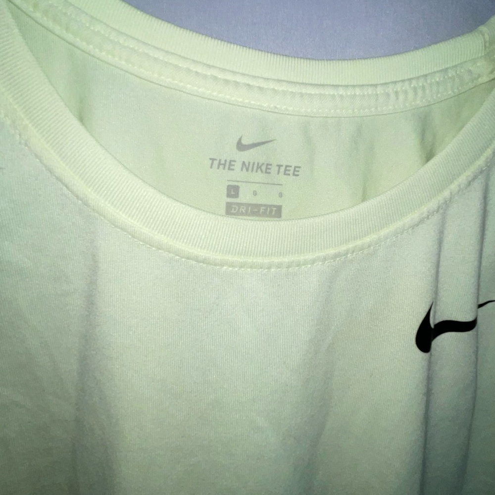 Nike Women's Mint Green Tank Top - Picture 4 of 4